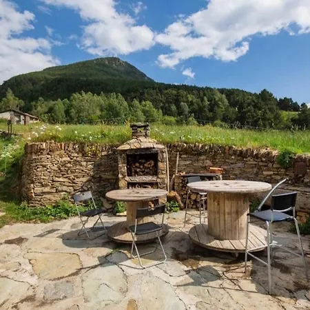 Vakantiehuis Borda Jarca, Casa Rustica En Plena Naturaleza *